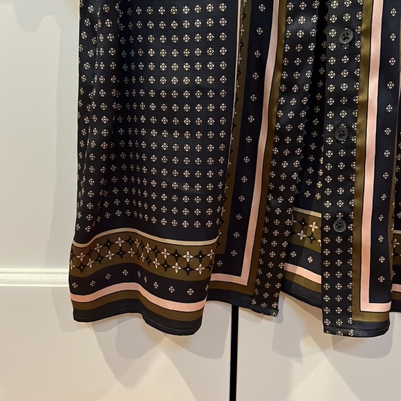 Ann Taylor Blouse size XXSP - Picture 5 of 9